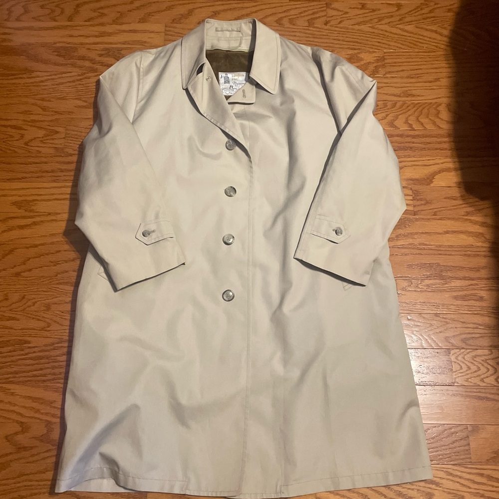 London Fog Cream/Tan Trench Coat - Single-Breasted Classic